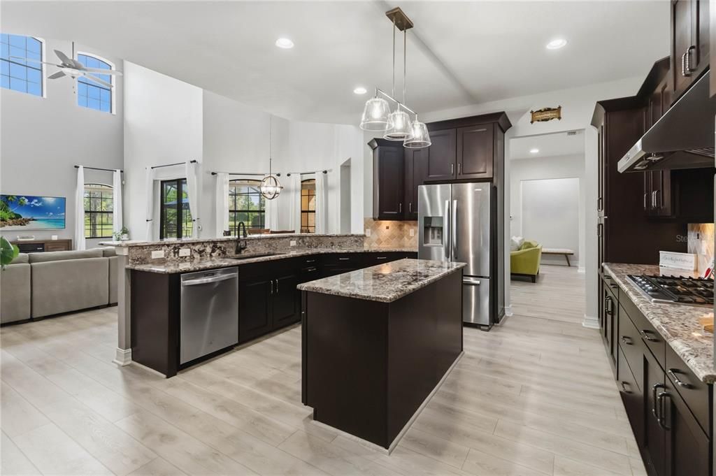 En Venta: $1,199,995 (5 camas, 4 baños, 3602 Pies cuadrados)