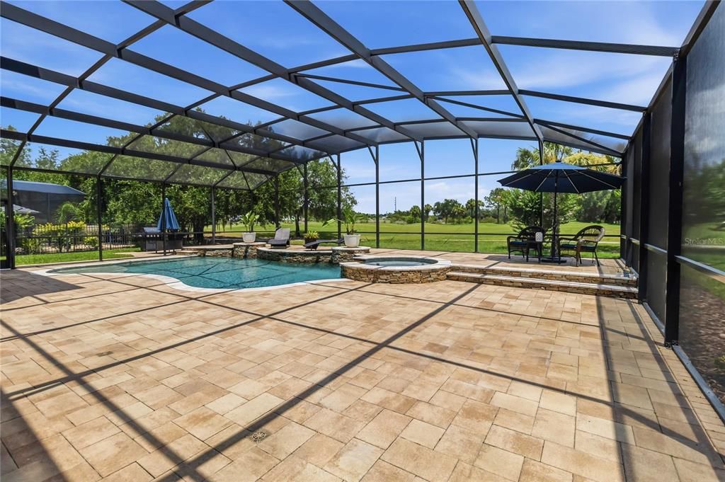 En Venta: $1,199,995 (5 camas, 4 baños, 3602 Pies cuadrados)