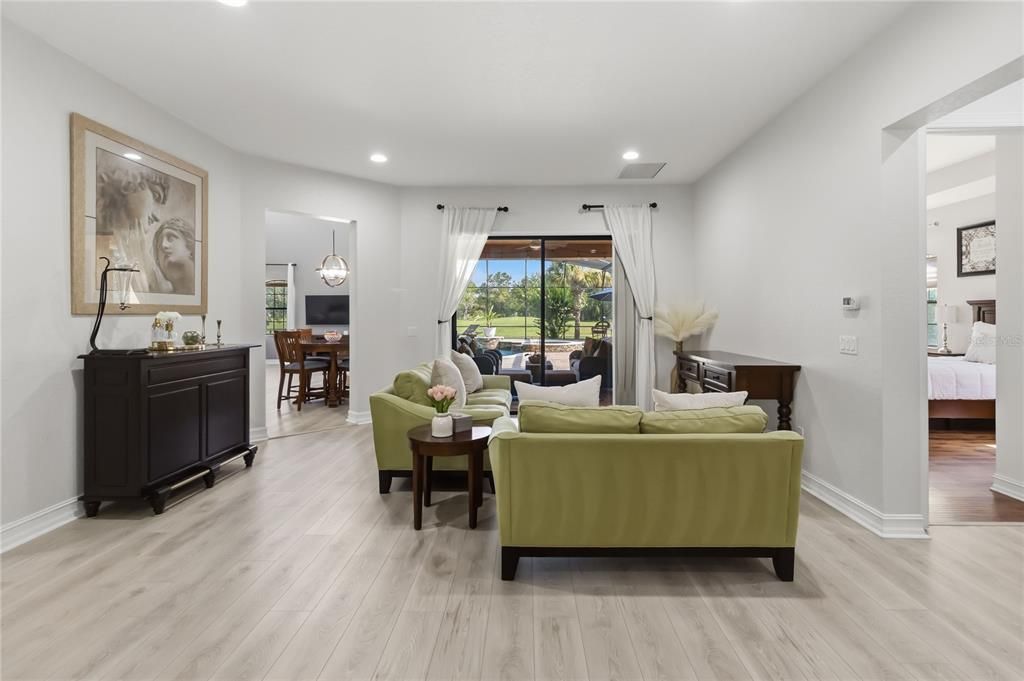 En Venta: $1,199,995 (5 camas, 4 baños, 3602 Pies cuadrados)