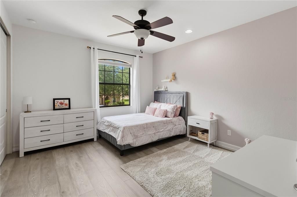 En Venta: $1,199,995 (5 camas, 4 baños, 3602 Pies cuadrados)