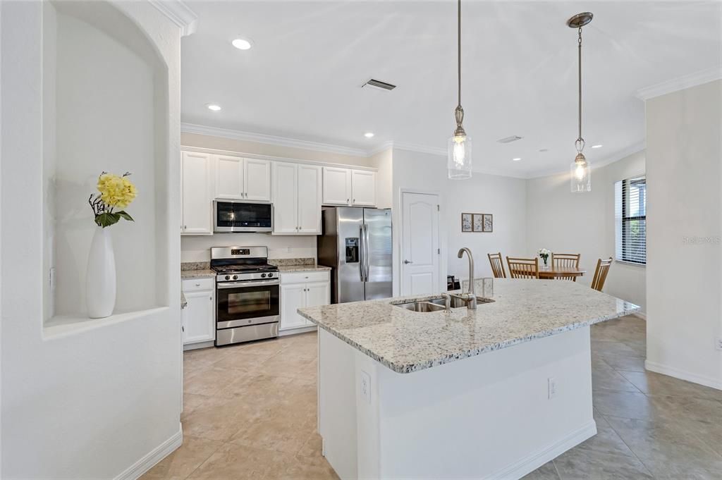 For Sale: $675,000 (4 beds, 2 baths, 2251 Square Feet)