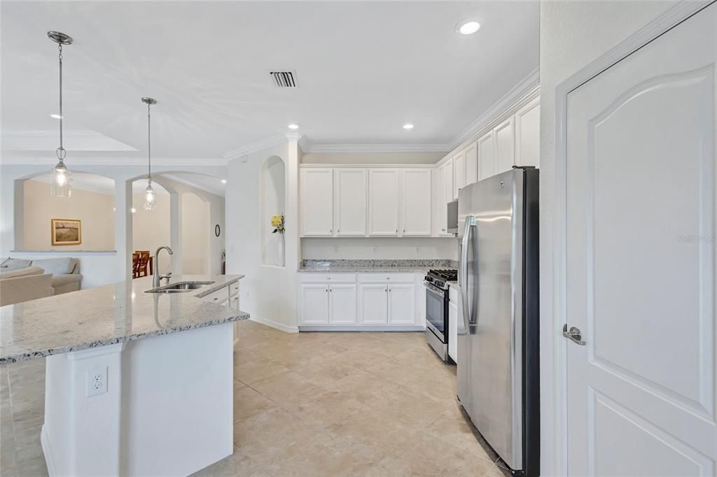 For Sale: $675,000 (4 beds, 2 baths, 2251 Square Feet)