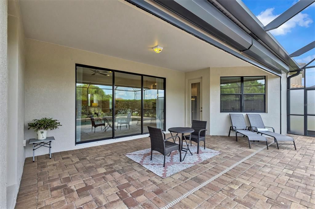 For Sale: $675,000 (4 beds, 2 baths, 2251 Square Feet)