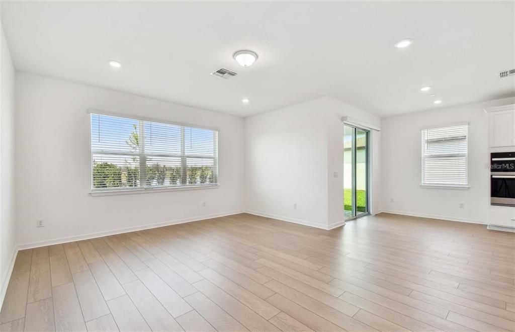 En Renta: $2,900 (4 camas, 2 baños, 1850 Pies cuadrados)