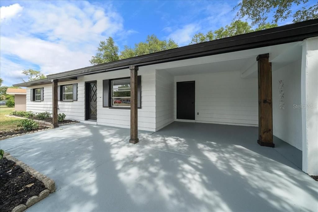 For Sale: $199,999 (3 beds, 2 baths, 1152 Square Feet)