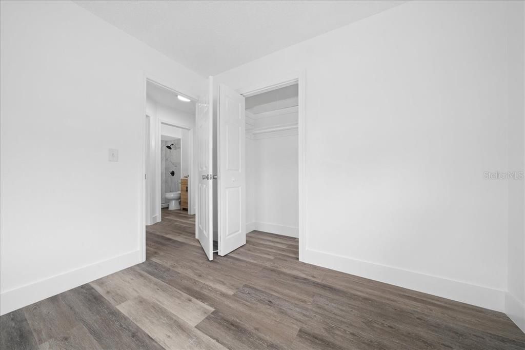 For Sale: $199,999 (3 beds, 2 baths, 1152 Square Feet)