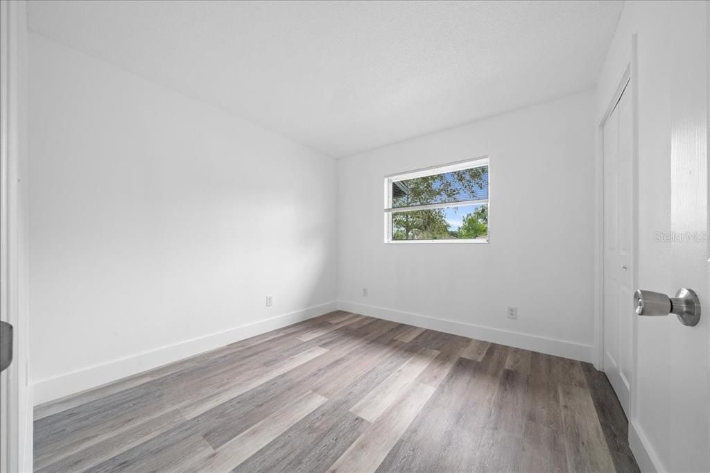 For Sale: $199,999 (3 beds, 2 baths, 1152 Square Feet)