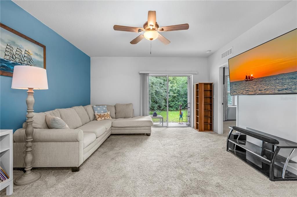 For Sale: $349,900 (3 beds, 2 baths, 1516 Square Feet)