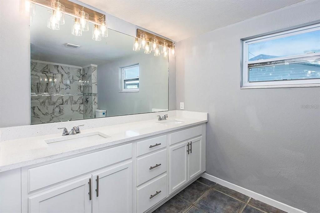 For Rent: $2,500 (3 beds, 2 baths, 1546 Square Feet)