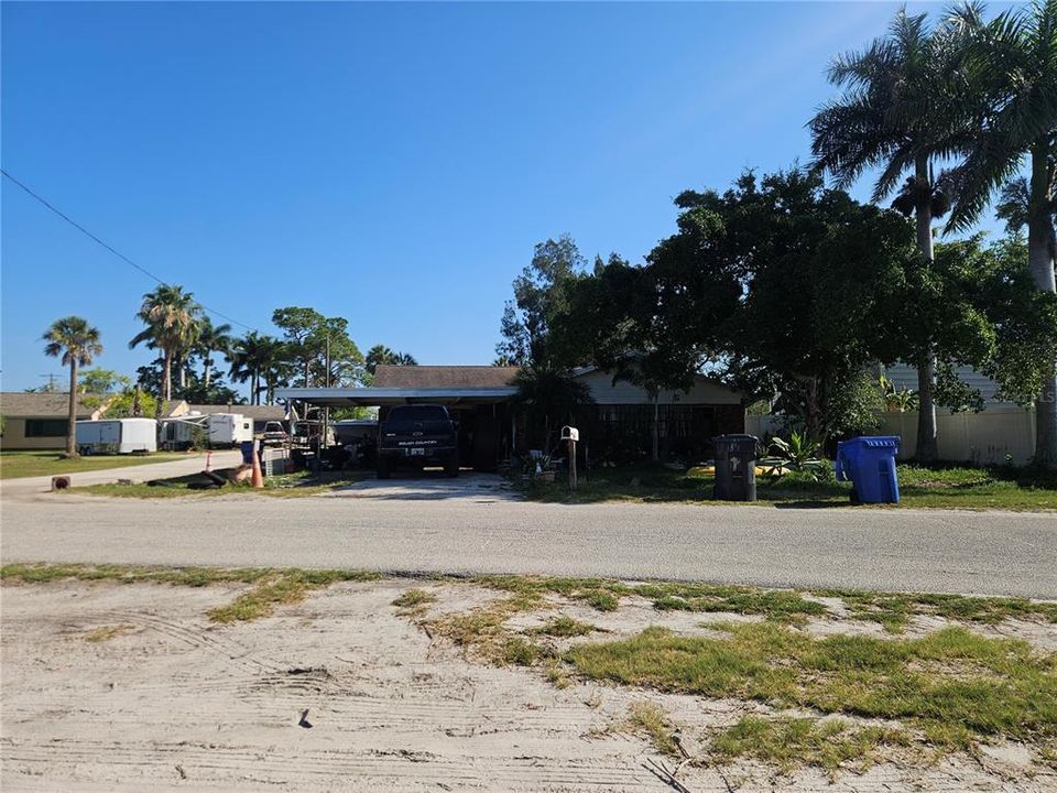 En Venta: $290,000 (3 camas, 2 baños, 1450 Pies cuadrados)