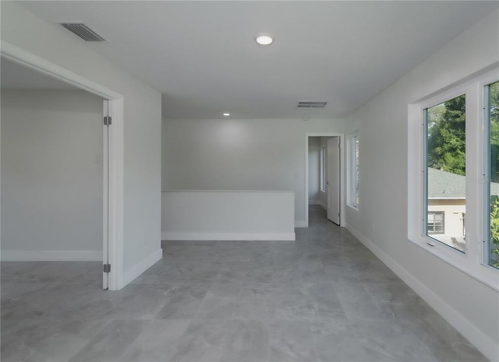 For Rent: $2,995 (4 beds, 3 baths, 1758 Square Feet)