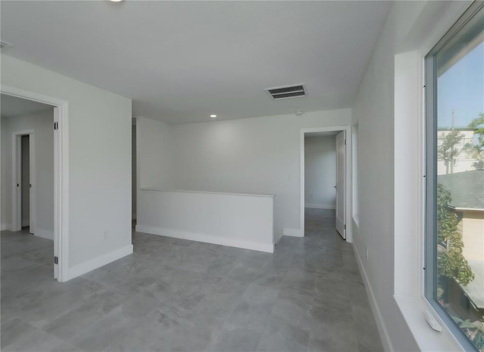 For Rent: $2,995 (4 beds, 3 baths, 1758 Square Feet)