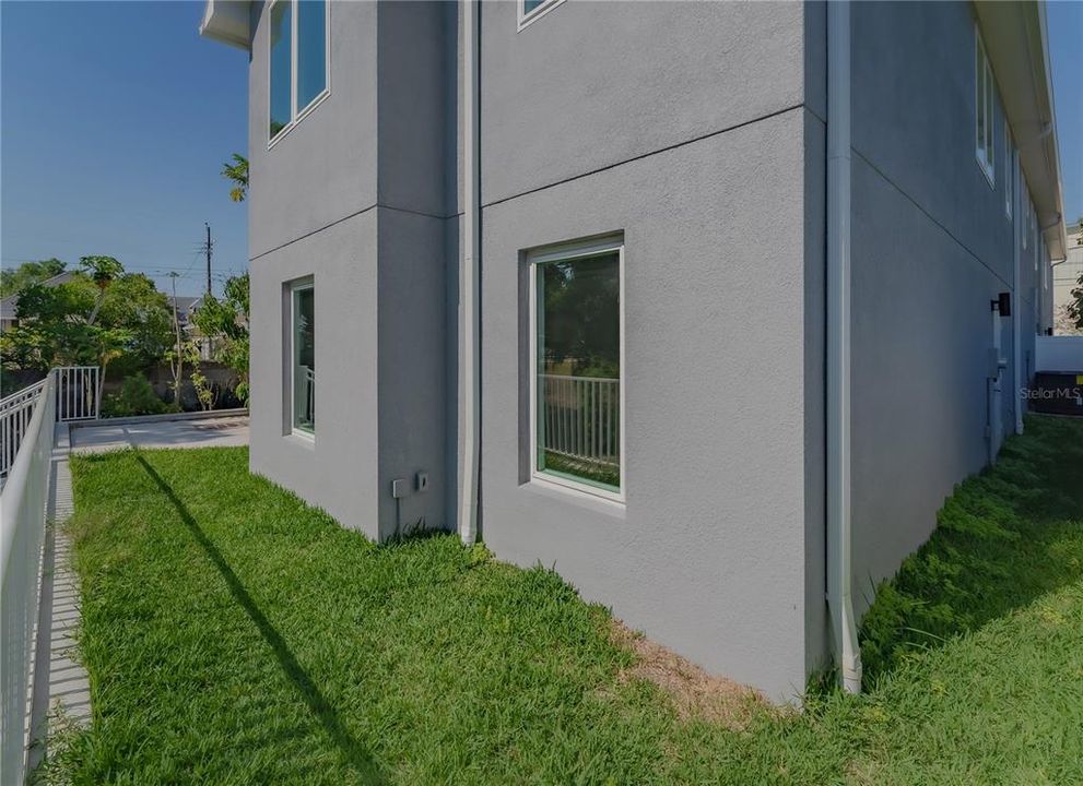 For Rent: $2,995 (4 beds, 3 baths, 1758 Square Feet)