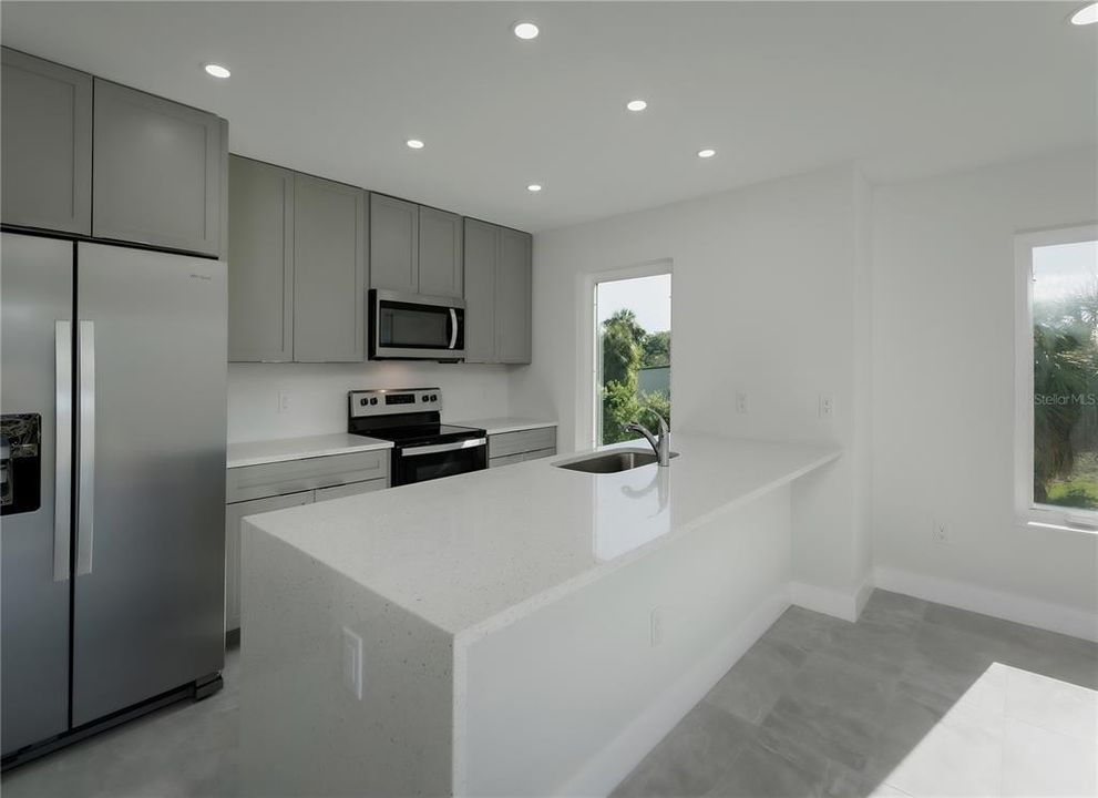 For Rent: $2,995 (4 beds, 3 baths, 1758 Square Feet)