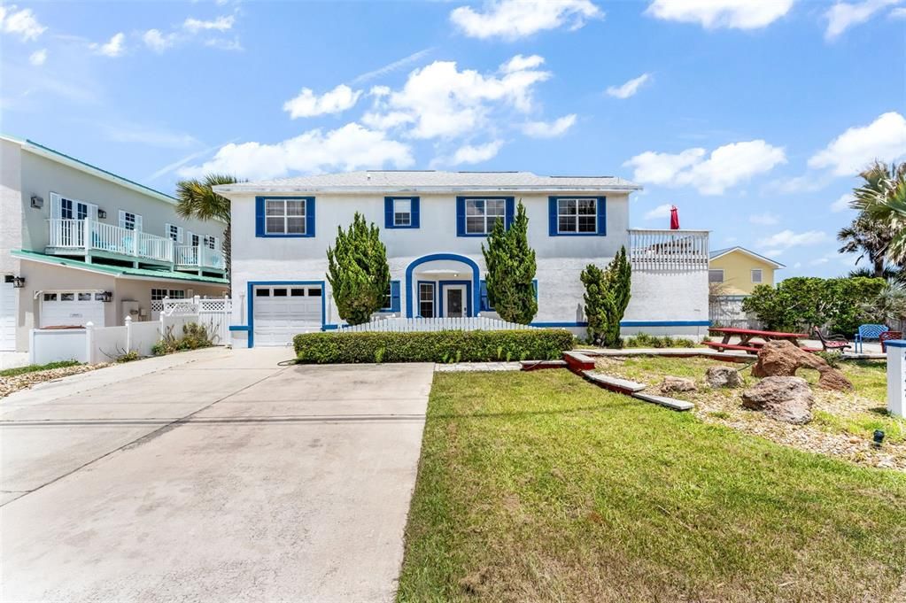 For Sale: $749,500 (3 beds, 4 baths, 1518 Square Feet)