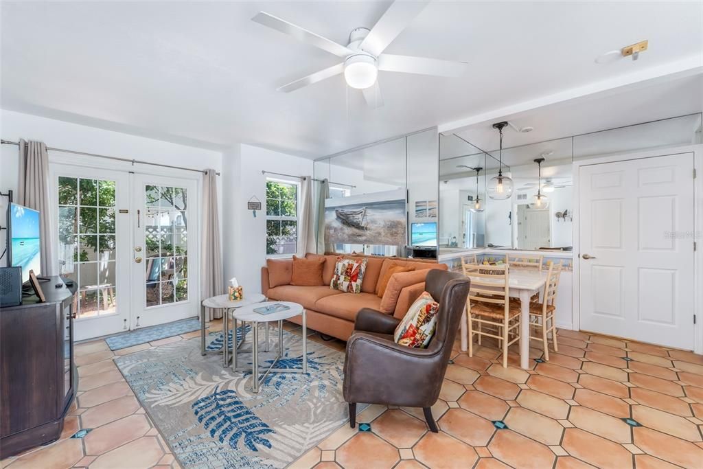 For Sale: $749,500 (3 beds, 4 baths, 1518 Square Feet)
