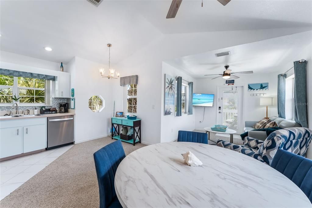 For Sale: $749,500 (3 beds, 4 baths, 1518 Square Feet)