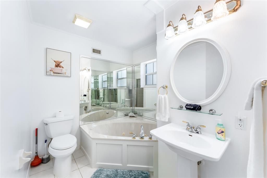 For Sale: $749,500 (3 beds, 4 baths, 1518 Square Feet)