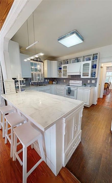 На продажу: $325,000 (3 спален, 2 ванн, 1462 Квадратных фут)