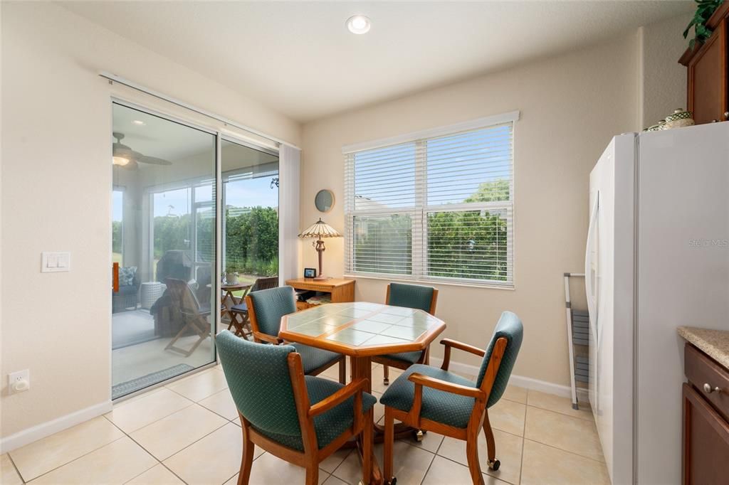 For Sale: $225,000 (2 beds, 2 baths, 1437 Square Feet)