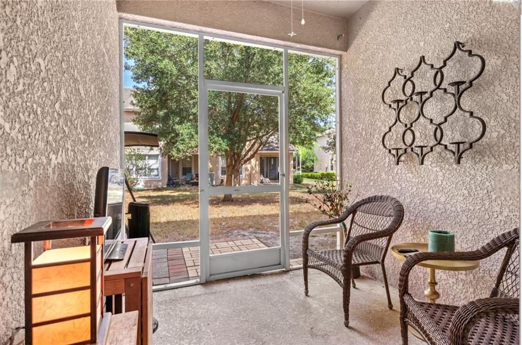 На продажу: $285,990 (3 спален, 2 ванн, 1682 Квадратных фут)