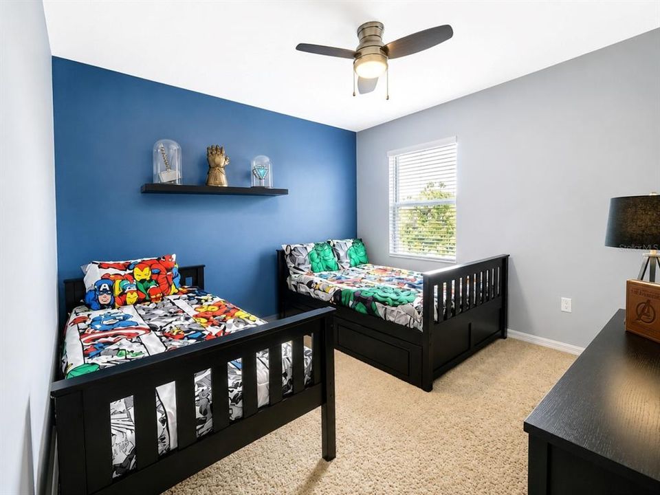 En Venta: $463,990 (5 camas, 3 baños, 2696 Pies cuadrados)