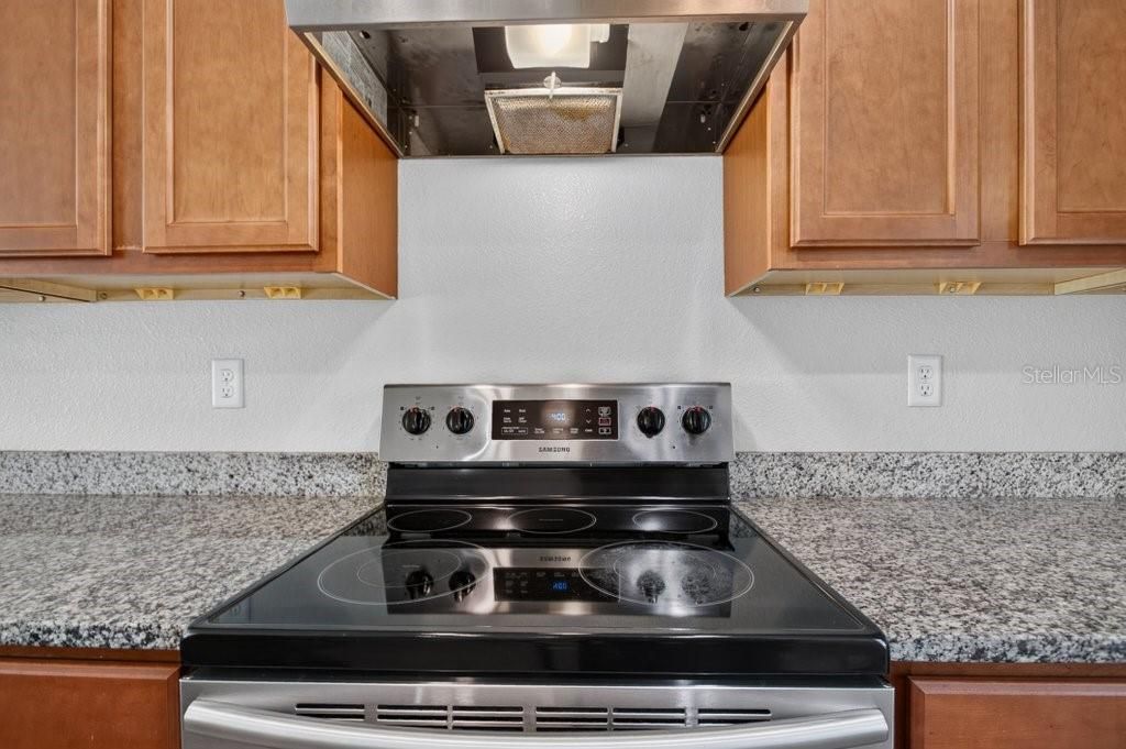 For Sale: $304,900 (4 beds, 2 baths, 1543 Square Feet)