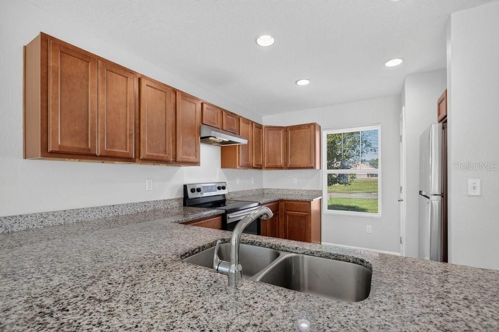 For Sale: $304,900 (4 beds, 2 baths, 1543 Square Feet)
