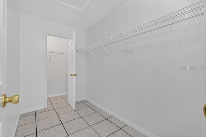 На продажу: $387,500 (5 спален, 3 ванн, 2239 Квадратных фут)