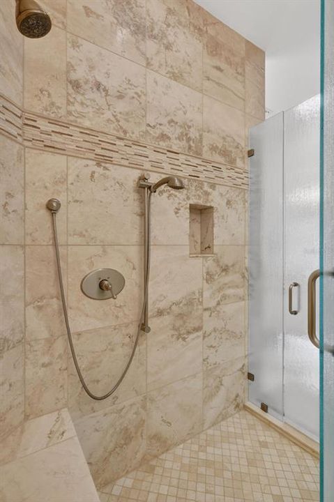 For Sale: $675,000 (3 beds, 3 baths, 2201 Square Feet)