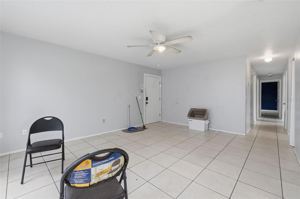 For Sale: $299,000 (4 beds, 2 baths, 1252 Square Feet)