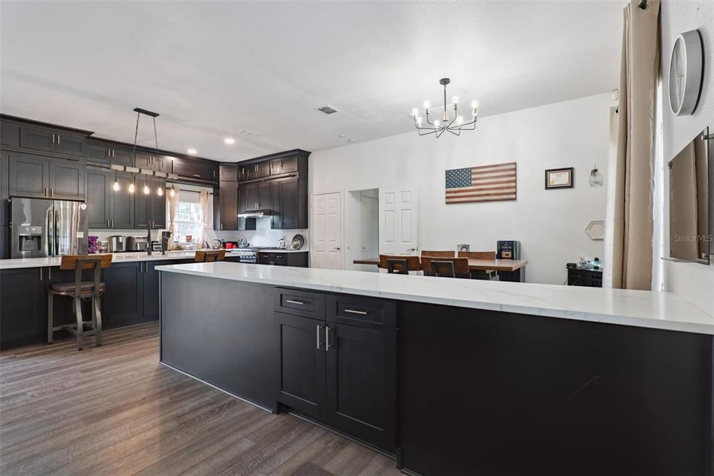 For Sale: $950,000 (3 beds, 2 baths, 2526 Square Feet)