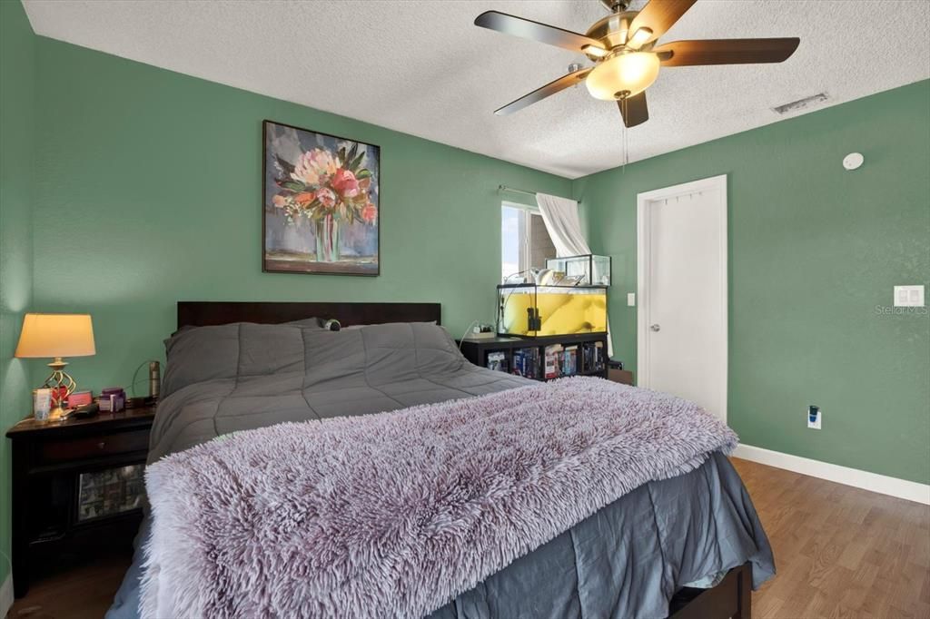 На продажу: $113,000 (1 спален, 1 ванн, 742 Квадратных фут)