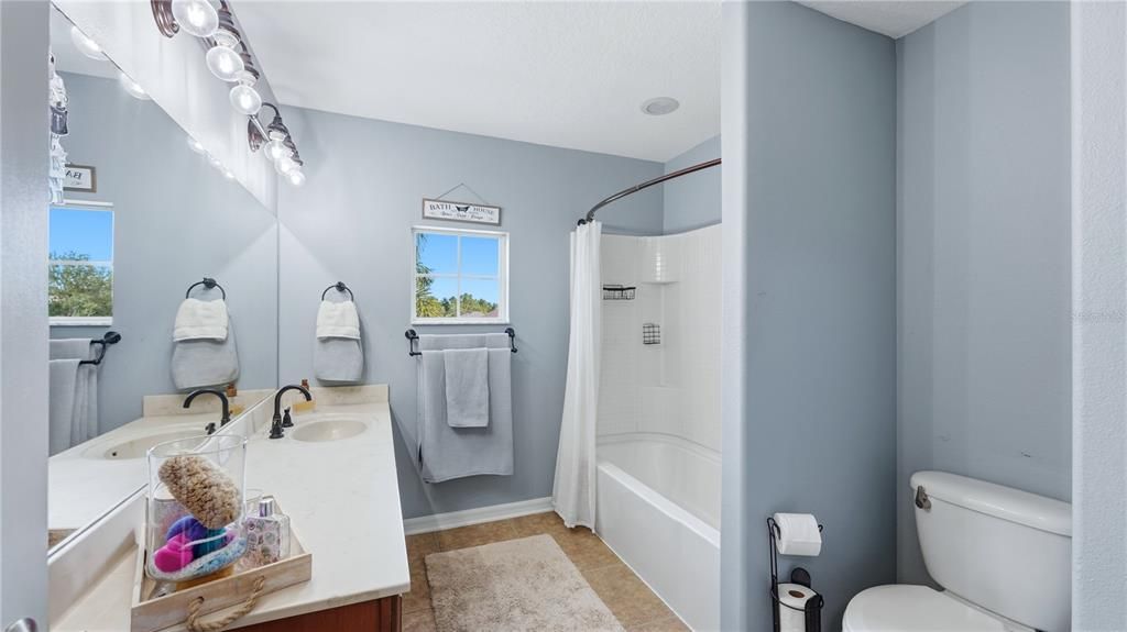For Sale: $615,000 (5 beds, 3 baths, 3196 Square Feet)