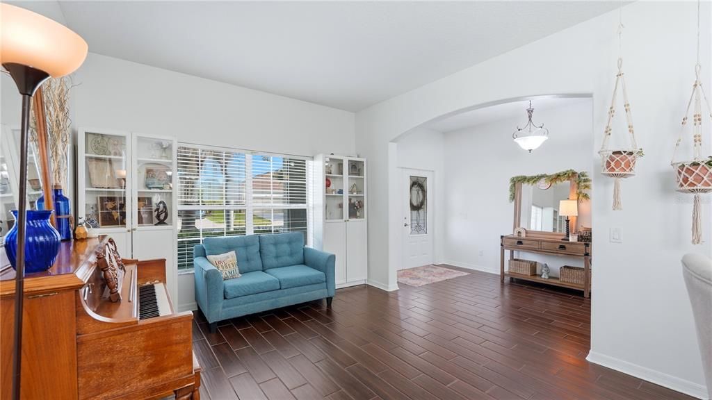 For Sale: $615,000 (5 beds, 3 baths, 3196 Square Feet)
