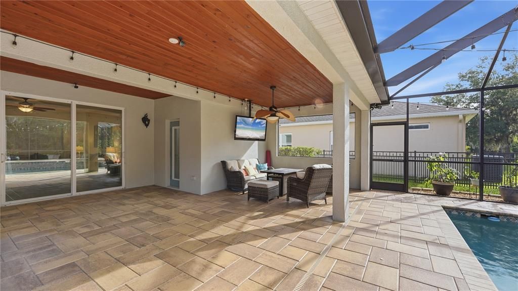 For Sale: $615,000 (5 beds, 3 baths, 3196 Square Feet)