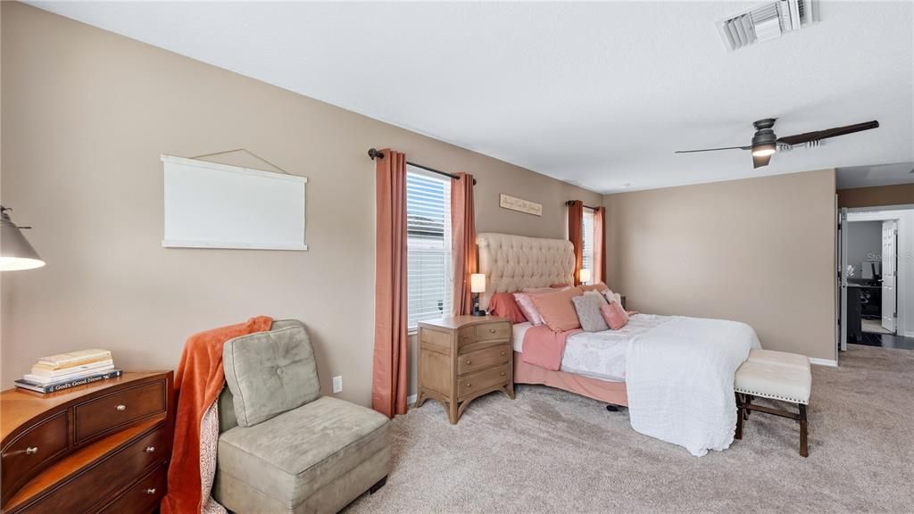 For Sale: $615,000 (5 beds, 3 baths, 3196 Square Feet)