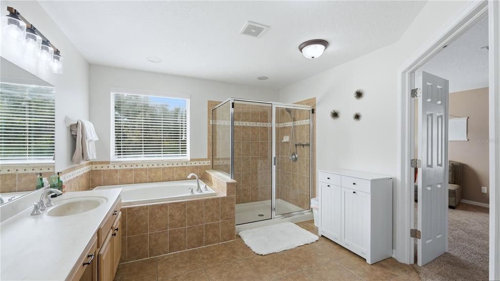 For Sale: $615,000 (5 beds, 3 baths, 3196 Square Feet)
