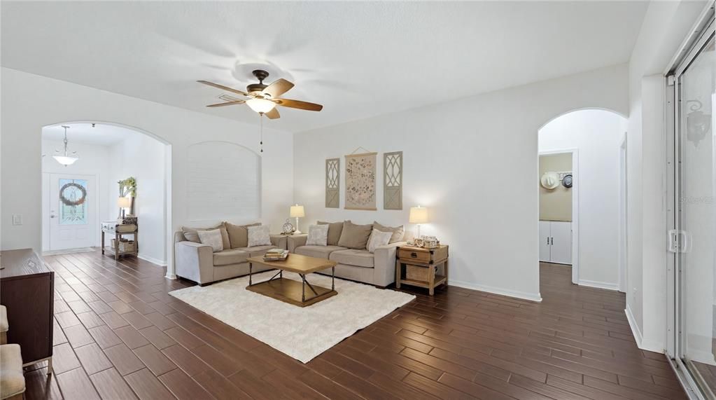 For Sale: $615,000 (5 beds, 3 baths, 3196 Square Feet)