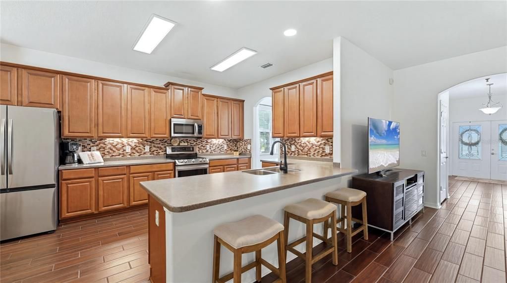For Sale: $615,000 (5 beds, 3 baths, 3196 Square Feet)