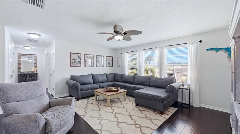 For Sale: $615,000 (5 beds, 3 baths, 3196 Square Feet)