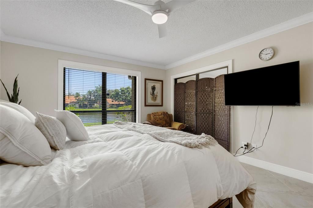 For Sale: $389,000 (2 beds, 2 baths, 1846 Square Feet)