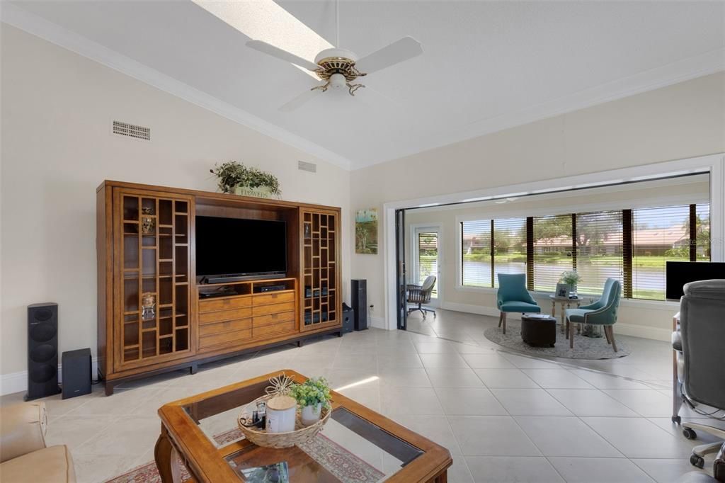 For Sale: $389,000 (2 beds, 2 baths, 1846 Square Feet)