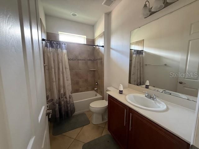 En Venta: $290,000 (3 camas, 2 baños, 1917 Pies cuadrados)