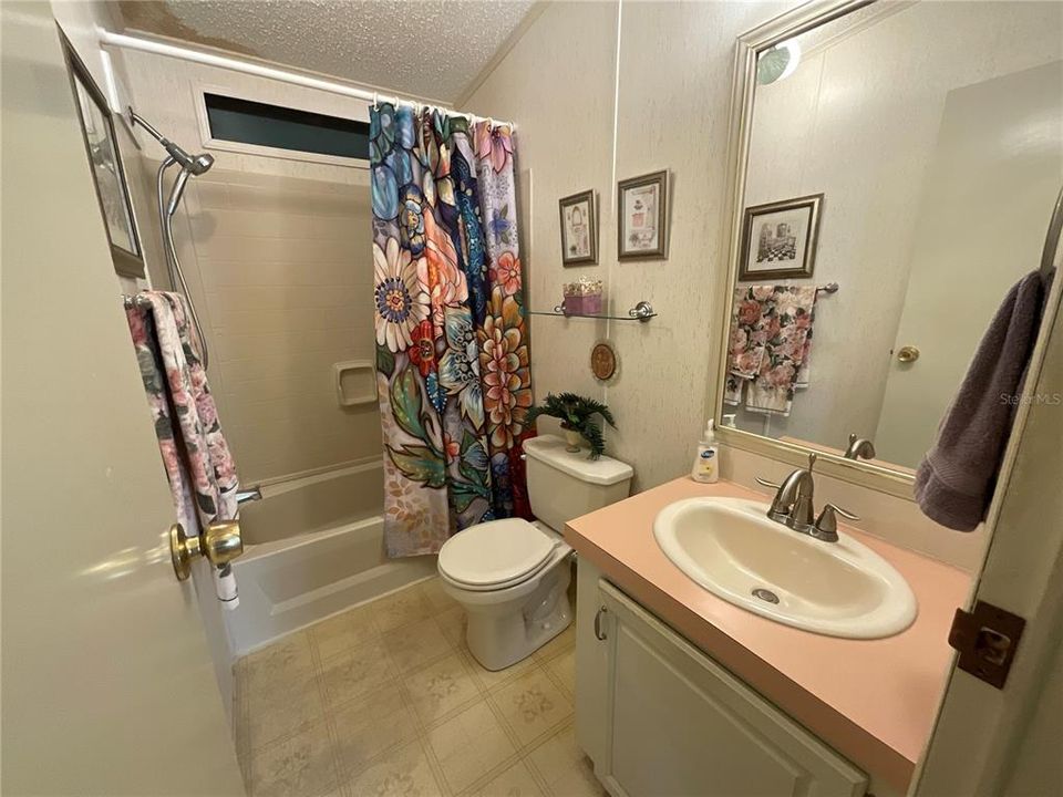 Active With Contract: $150,000 (2 beds, 2 baths, 1144 Square Feet)