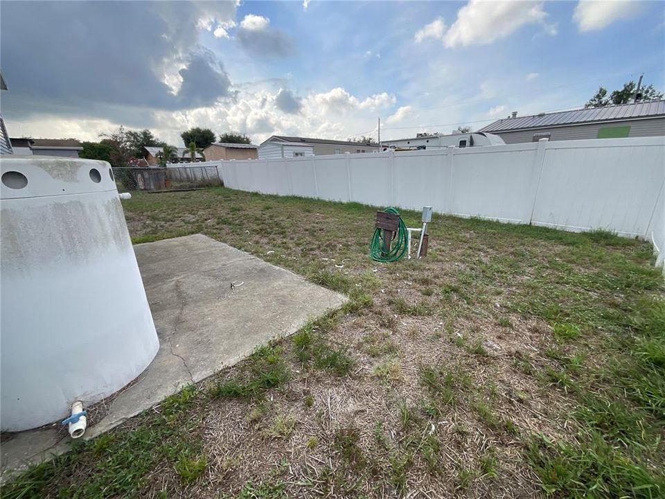 Active With Contract: $150,000 (2 beds, 2 baths, 1144 Square Feet)