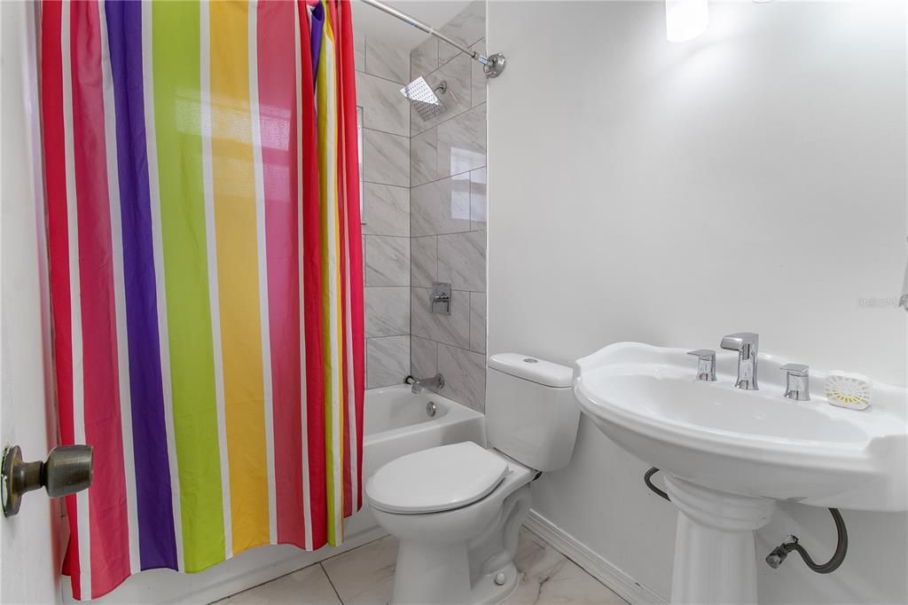 For Sale: $335,000 (4 beds, 2 baths, 1747 Square Feet)