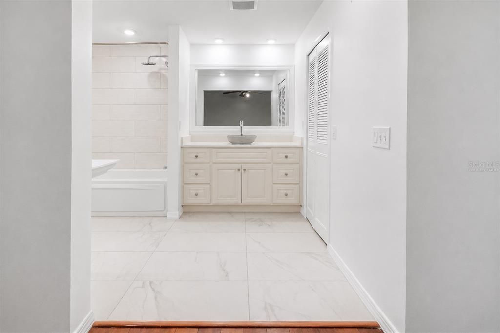 For Sale: $335,000 (4 beds, 2 baths, 1747 Square Feet)