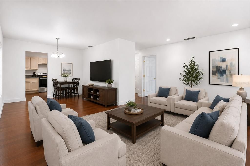 For Sale: $335,000 (4 beds, 2 baths, 1747 Square Feet)