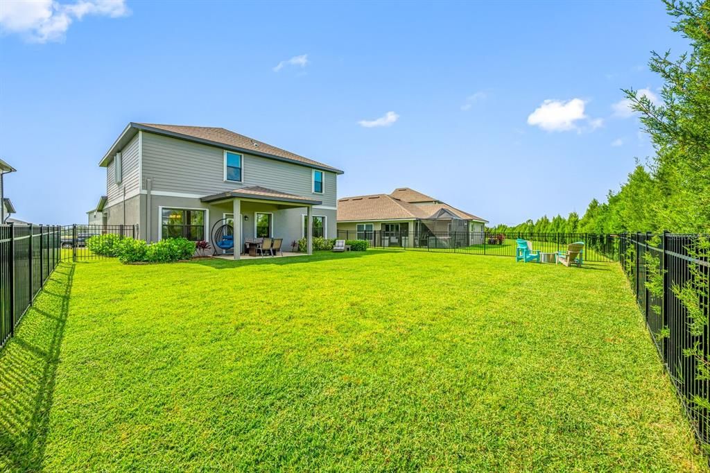 For Sale: $449,900 (5 beds, 3 baths, 2723 Square Feet)